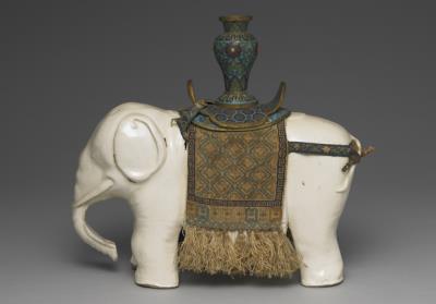 图片[2]-White vessel in the shape of an elephant, Qing dynasty (1644-1911)-China Archive